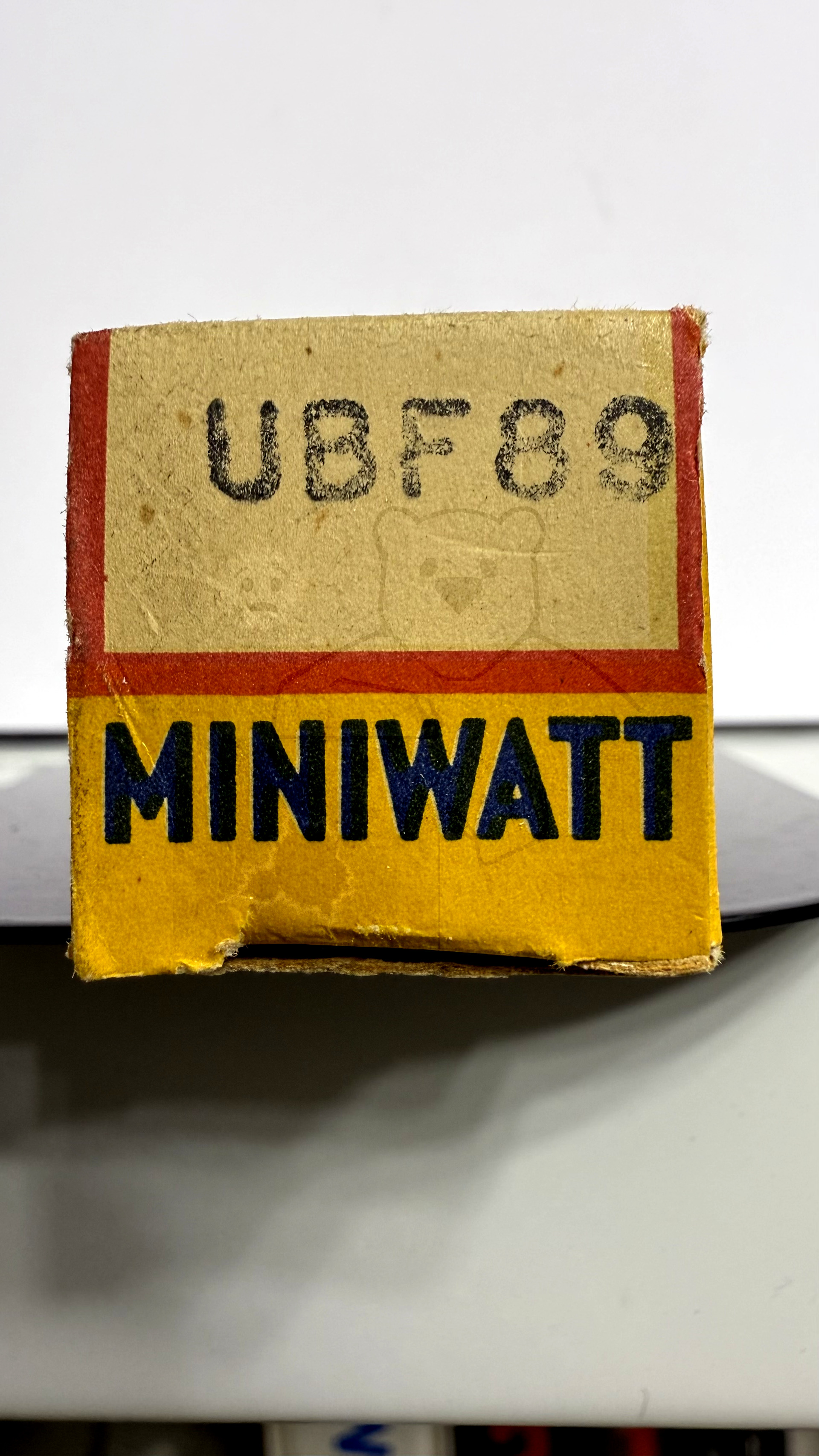 Röhre UBF89 #4076 Verpackung Bild 3